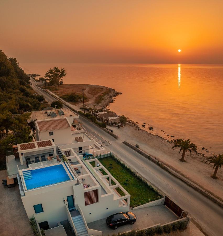 Nerea Seafront Villa, A Pristine Retreat, By Thinkvilla Akrotiri  المظهر الخارجي الصورة