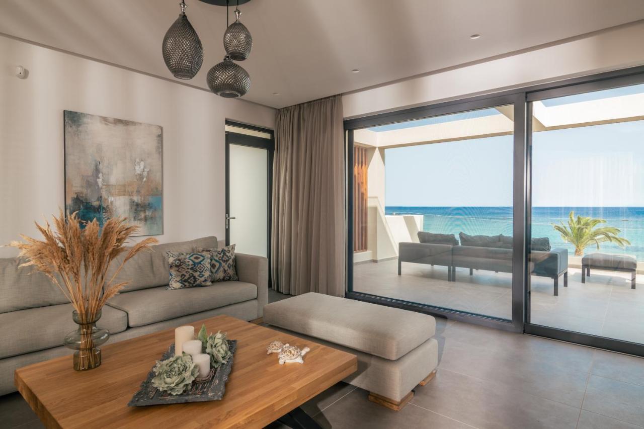 Nerea Seafront Villa, A Pristine Retreat, By Thinkvilla Akrotiri  المظهر الخارجي الصورة